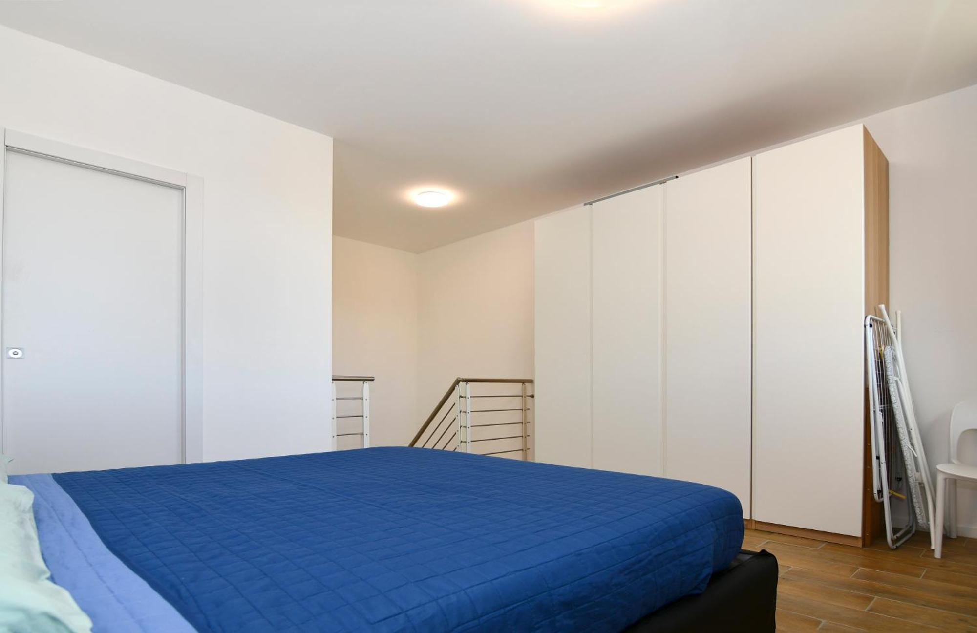 Fond. Prada-ieo Elegante Con Appartement *