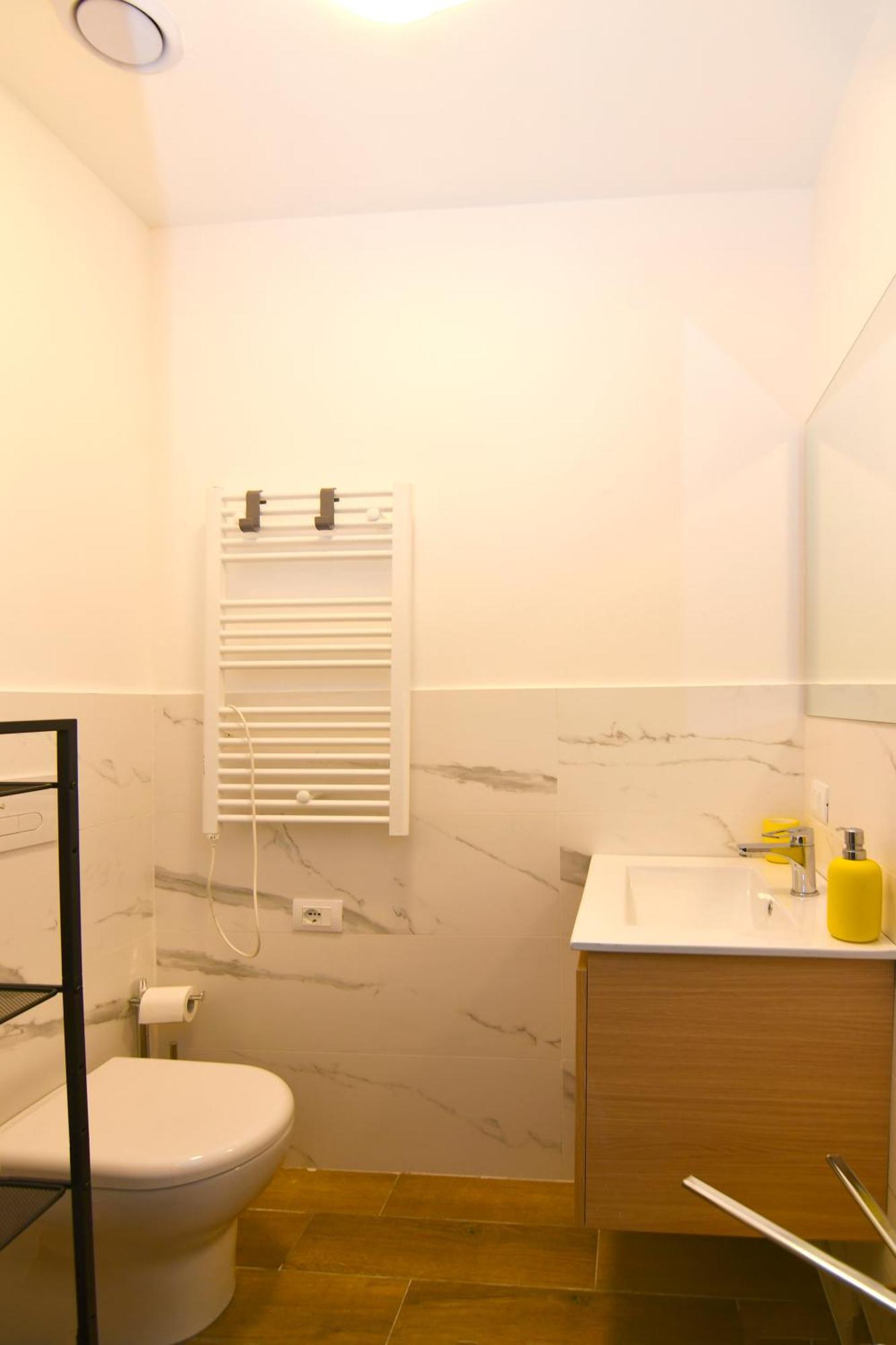 Appartement Fond. Prada-ieo Elegante Con Milan