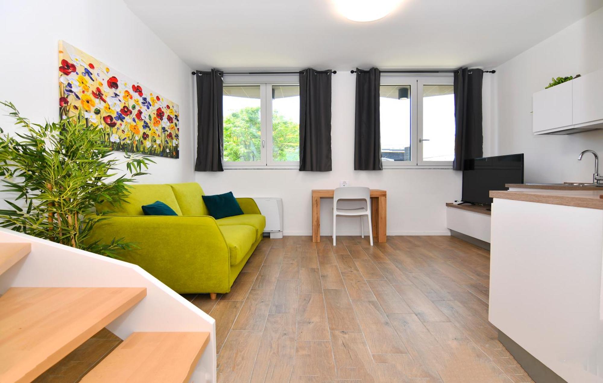 Fond. Prada-ieo Elegante Con Appartement *